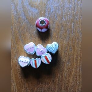 Heart Bead charms Set with 'Kiss' Detail - Pink, Red, Silver